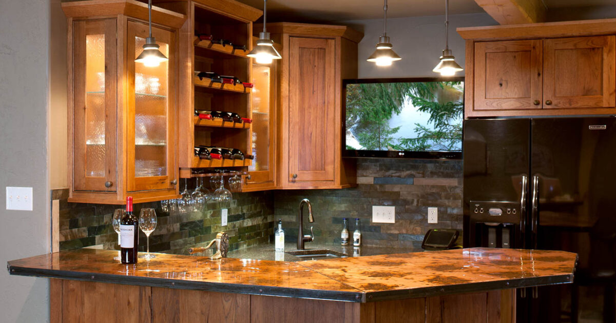 View This Rec Room Wet Bar Showplace Cabinetry